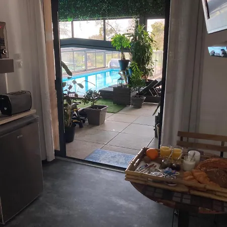 Desirad Spa Privatif Et Piscine Couverte * La Clisse