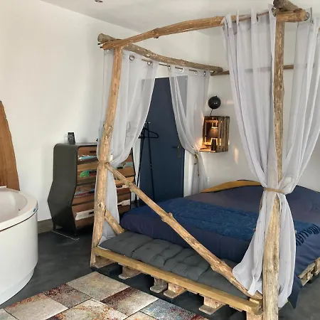 Desirad Spa Privatif Et Piscine Couverte Konukevi *